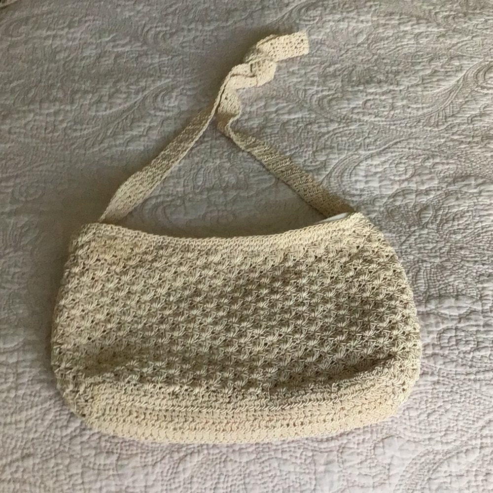 Beige crochet shoulder strap